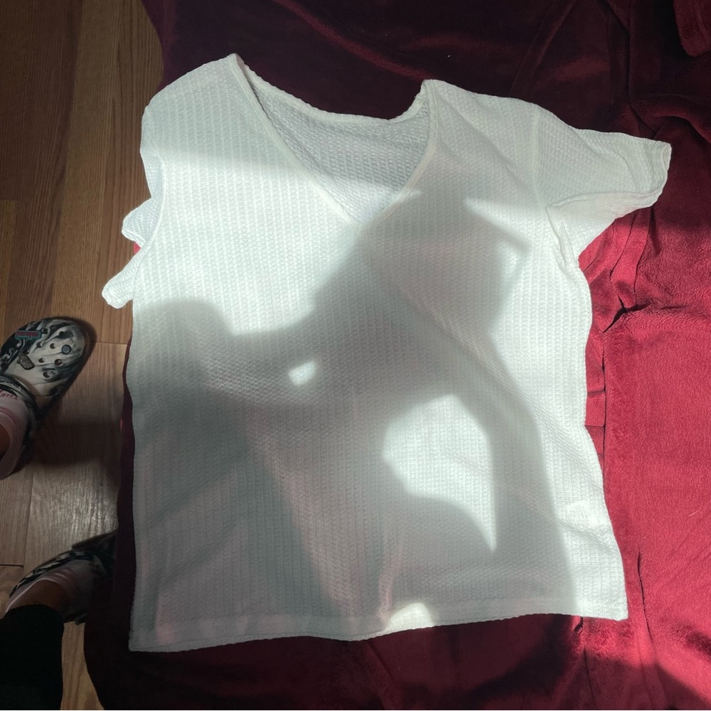 plain white shirt